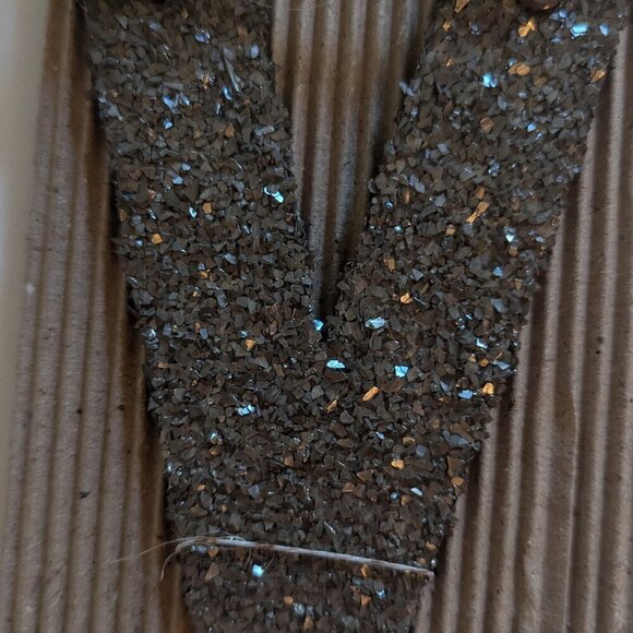 NWT Gold Glitter Letter 'V' Primitive Corrugated Sign Michaels Home Wall Decor - Picture 3 of 8